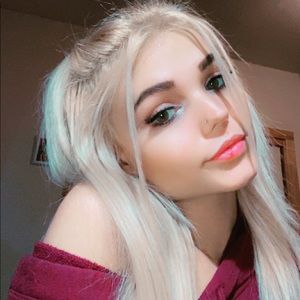 Meet your Posher, Bailey